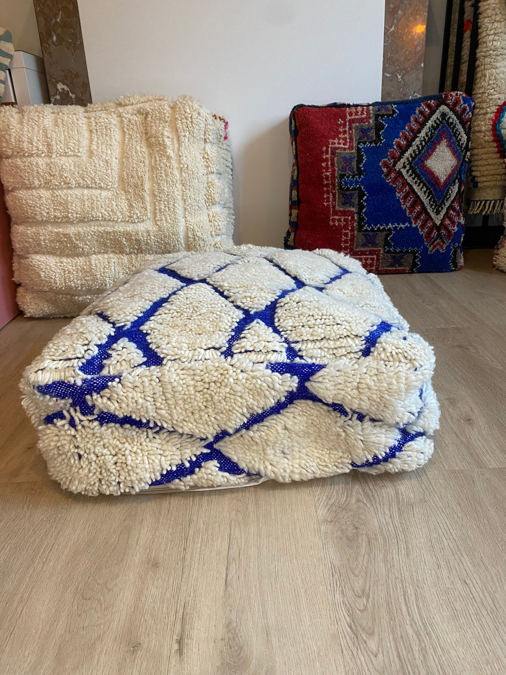 Neige & Indigo